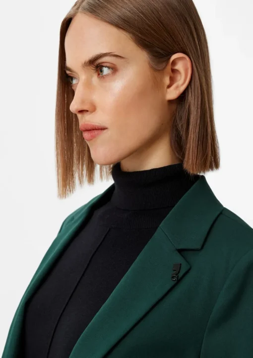 Antaillierter Blazer aus Twill