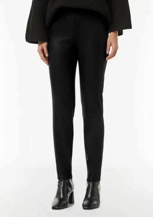 Beschichtete Hose im Skinny Fit