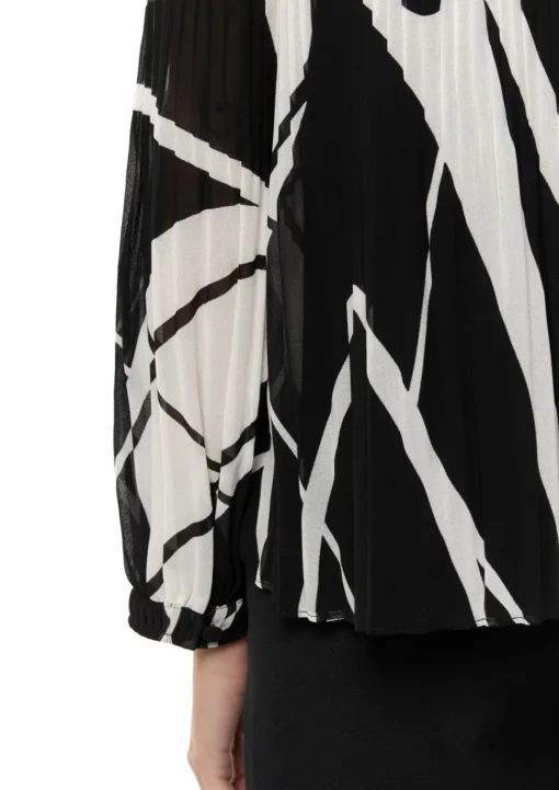 Bluse mit Plisseefalten