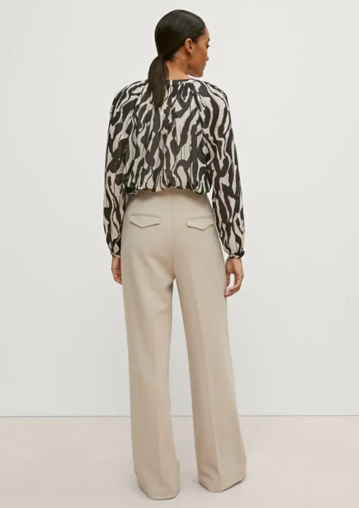 Bluse mit Tunika-Ausschnitt