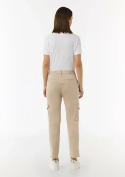Cargohose mit schmal zulaufendem Bein