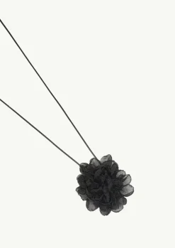 Chiffon-Blume mit Bindeband