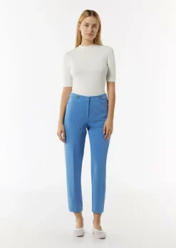 Elegante Hose mit Riegel und Knopf