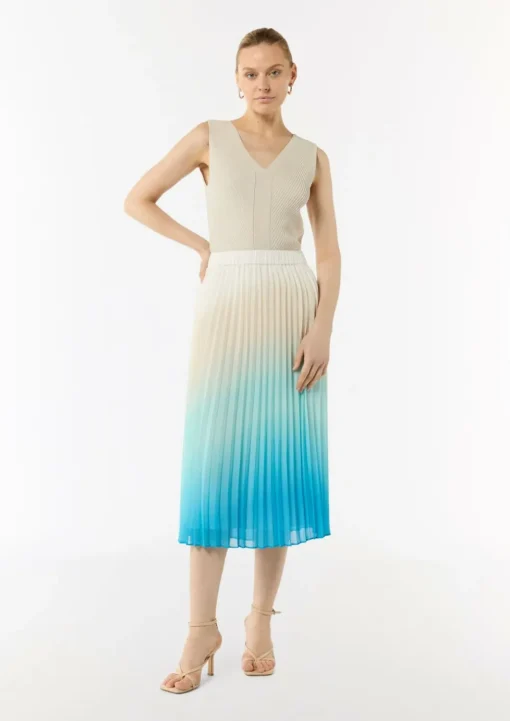 Feinstricktop mit Rippstruktur im Skinny Fit