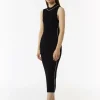 Figurbetontes Rippstrickkleid mit Kontrastdetails