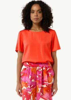 Fließendes Shirt aus Satin im Relaxed Fit