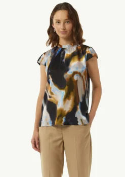 Gemusterte Satin-Bluse mit Cut-out-Detail am Ausschnitt