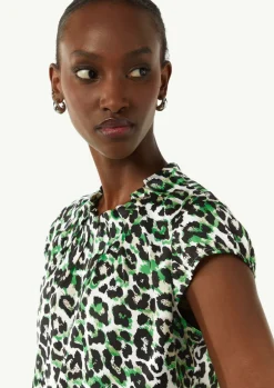 Gemusterte Satinbluse mit Raffung