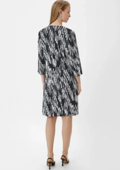 Gemustertes Crêpekleid mit 3/4-Arm
