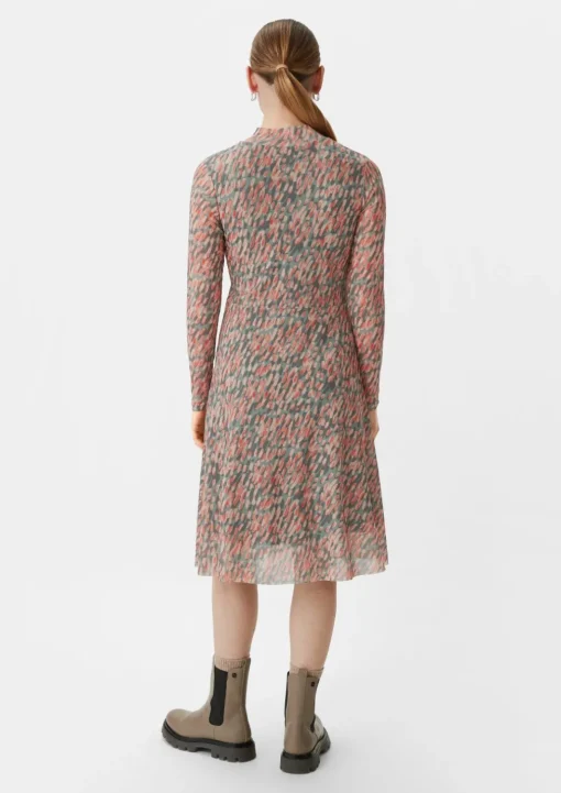 Gemustertes Kleid aus Mesh