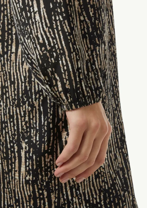 Gemustertes Kleid mit Tunika-Ausschnitt