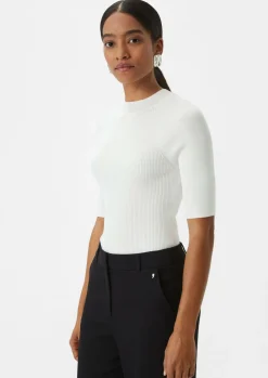 Gerippter Kurzarmpullover mit Stehkragen