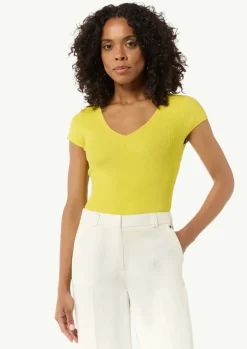 Geripptes Stricktop im Skinny Fit