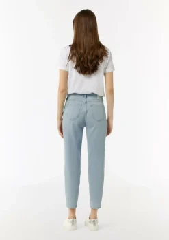 Jeans mit schmalem Bein