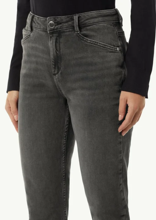 Jeans-Hose mit Schmuckdetails