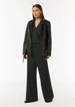 Jumpsuit in Wickel-Optik mit Metallic-Effekt