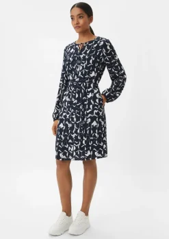 Kleid mit Bindeband