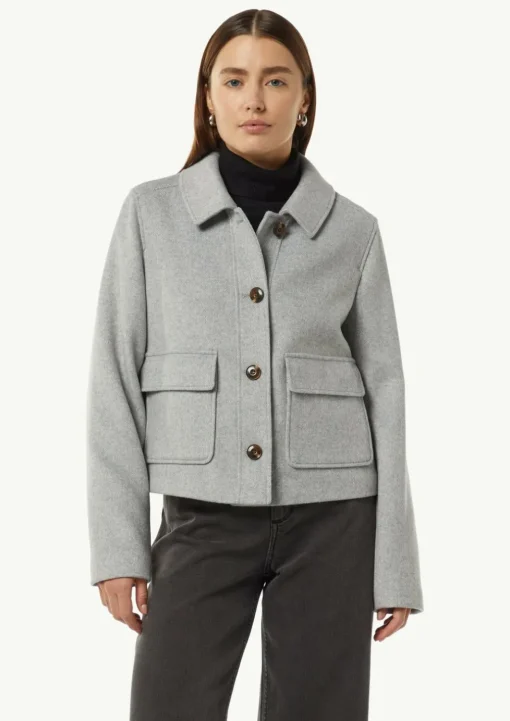 Kurze Jacke im Wollmix