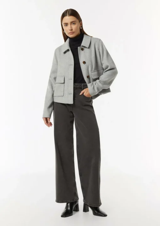 Kurze Jacke im Wollmix