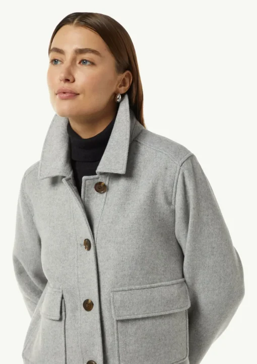 Kurze Jacke im Wollmix