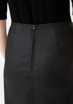 Kurzer Denimrock mit Coating