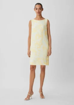 Kurzes Kleid aus Crêpe