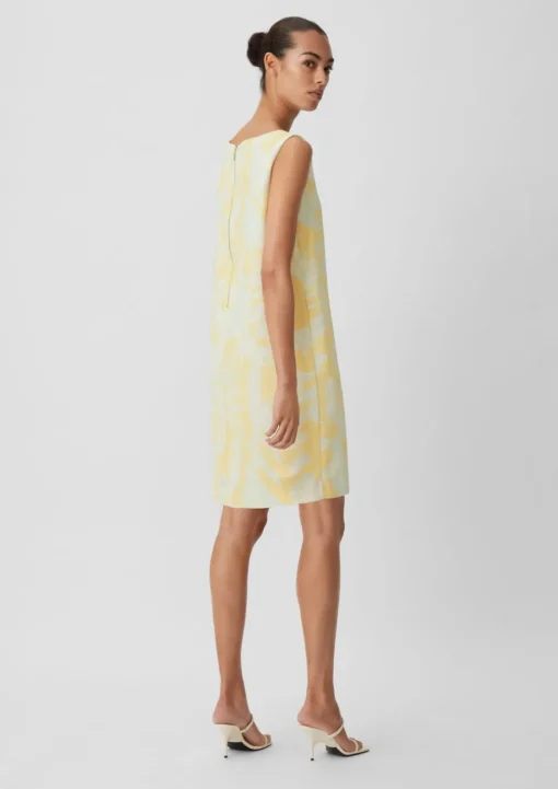Kurzes Kleid aus Crêpe