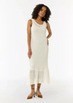 Langes Pointelle-Kleid mit verstellbaren Trägern