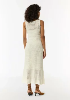 Langes Pointelle-Kleid mit verstellbaren Trägern