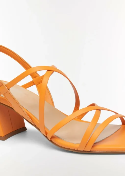 Leder-Sandalen mit Riemen und Blockabsatz
