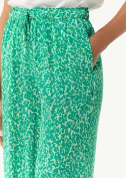 Leichte Stoffhose mit All-over-Print und Elastikbund