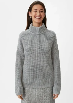 Lockerer Strickpullover mit Rollkragen
