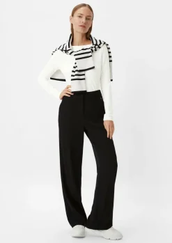 Longsleeve mit eckigem Ausschnitt
