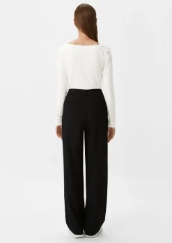 Longsleeve mit eckigem Ausschnitt