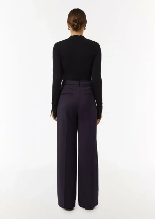 Marlenehose mit Bügelfalte