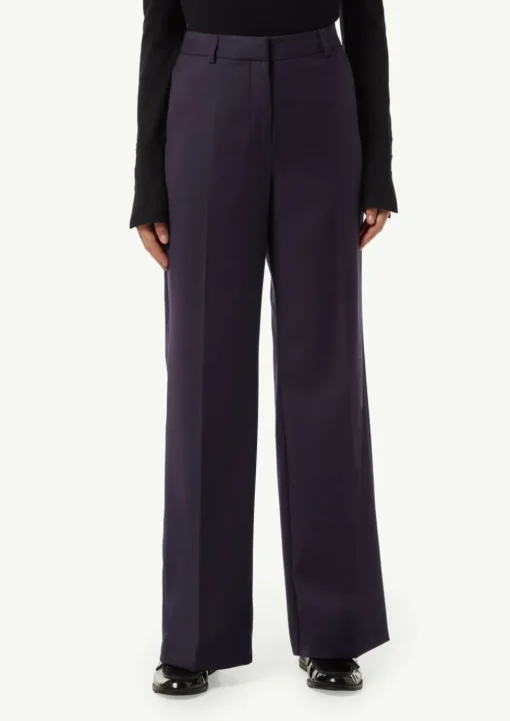 Marlenehose mit Bügelfalte