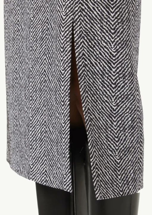 Midirock aus Jacquard mit Schlitz