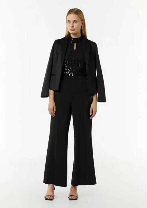 Paillettentop mit Cut-out
