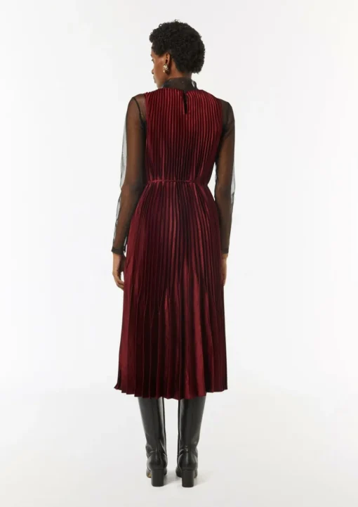 Plissee-Kleid aus Viskose mit Gürtel