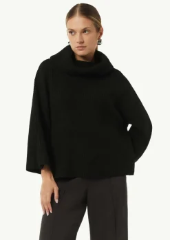 Poncho mit weitem Rollkragen