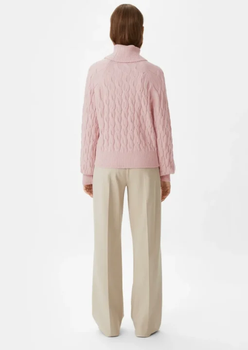 Pullover mit Strickmuster