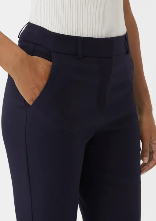 Regular: Hose mit Bügelfalten