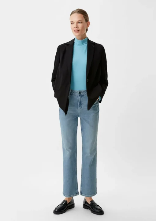 Relaxed: Jeans mit Flared leg