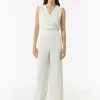 Ärmelloser Jumpsuit mit Faltendetail