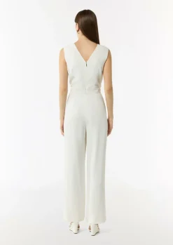 Ärmelloser Jumpsuit mit Faltendetail