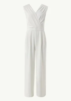 Ärmelloser Jumpsuit mit Faltendetail