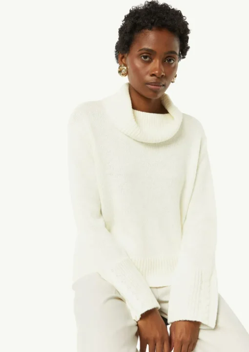 Rollkragenpullover mit Zopfdetail