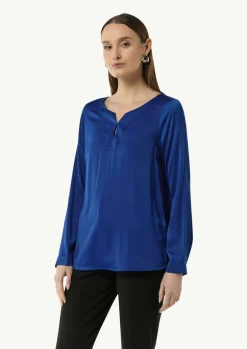 Satinbluse mit Tunika-Ausschnitt