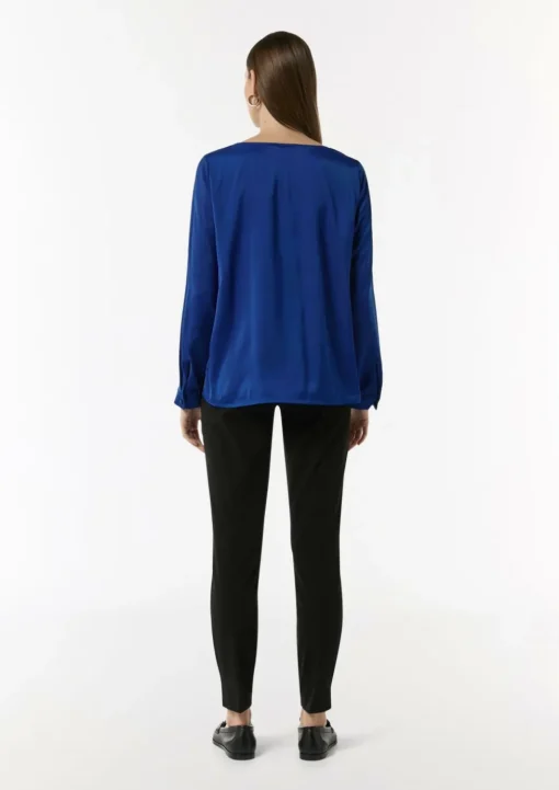 Satinbluse mit Tunika-Ausschnitt