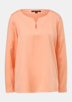 Satinbluse mit Tunika-Ausschnitt